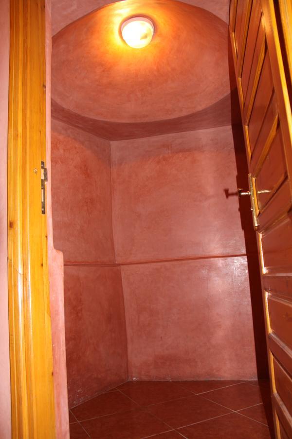 Riad La Porte Des 5 Jardins Marrakesh Exterior foto