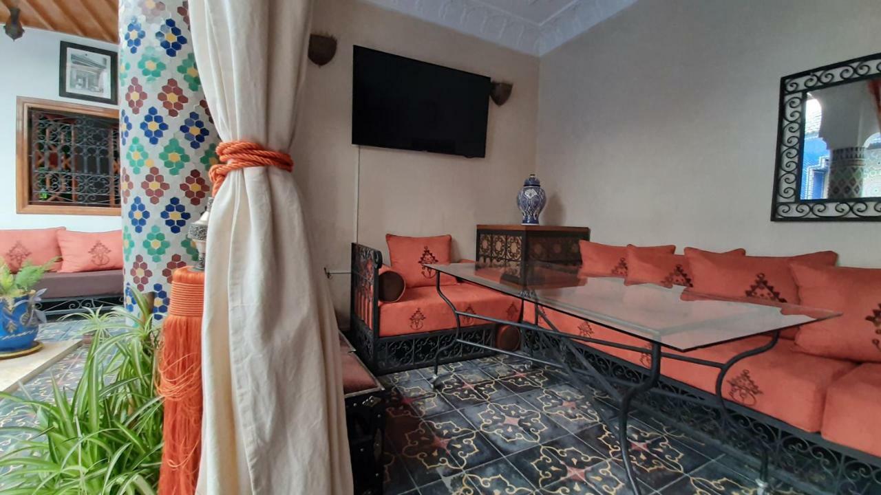 Riad La Porte Des 5 Jardins Marrakesh Exterior foto