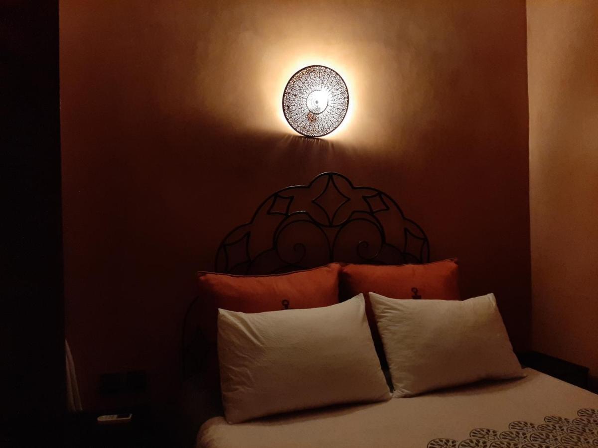 Riad La Porte Des 5 Jardins Marrakesh Exterior foto